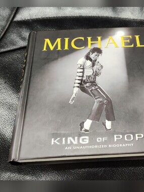 Michael : King of Pop (an Unauthorized Biography) by Richard Buskin